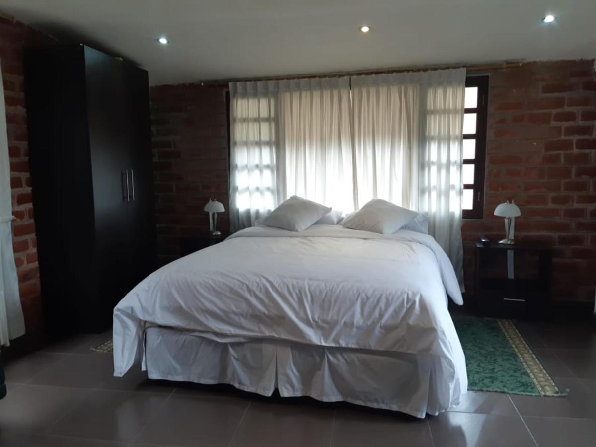 El Pedron Hotel 바뇨스 외부 사진