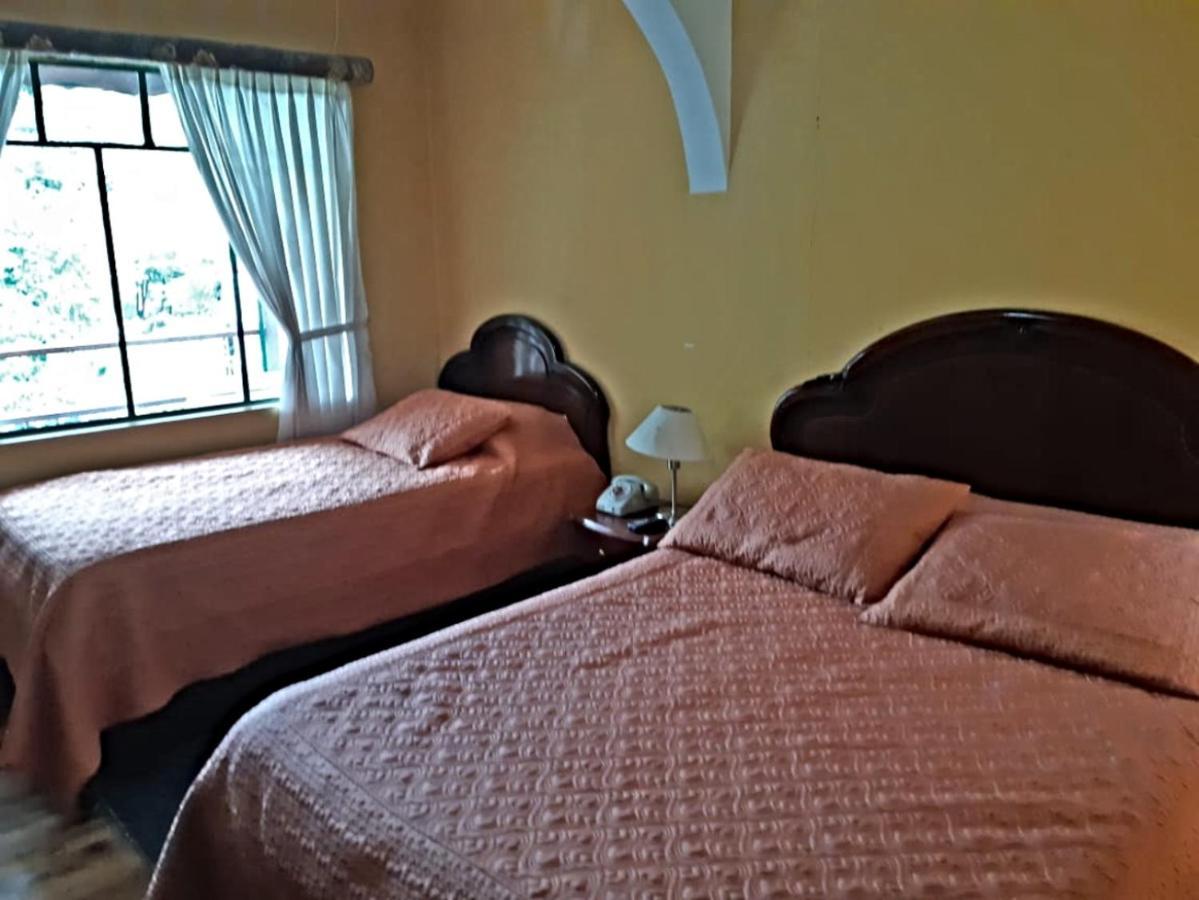 El Pedron Hotel 바뇨스 외부 사진