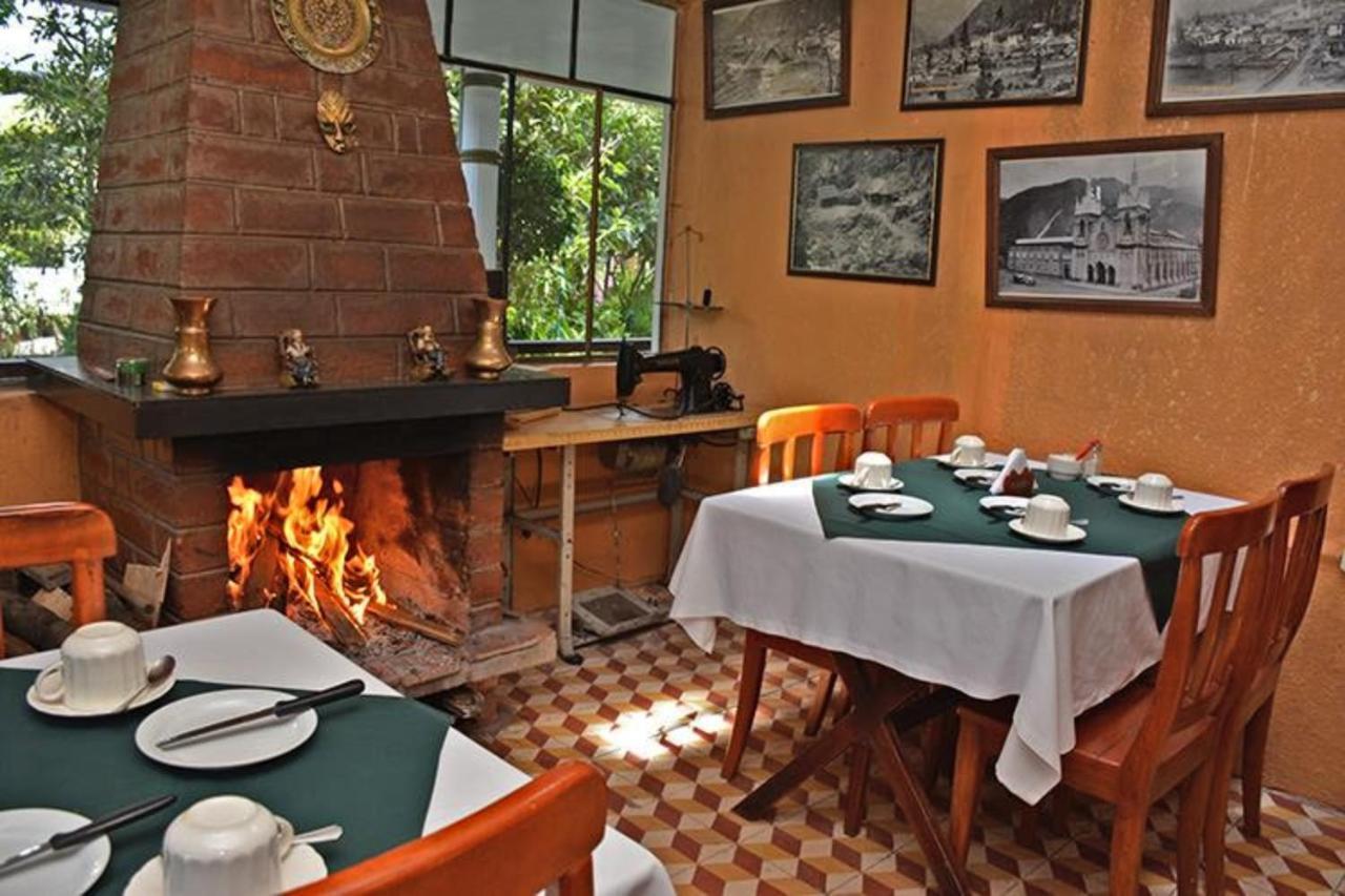 El Pedron Hotel 바뇨스 외부 사진