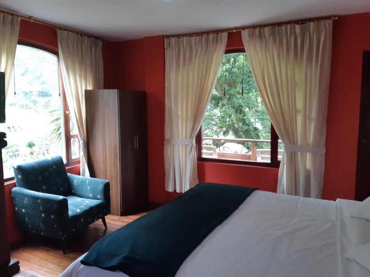 El Pedron Hotel 바뇨스 외부 사진